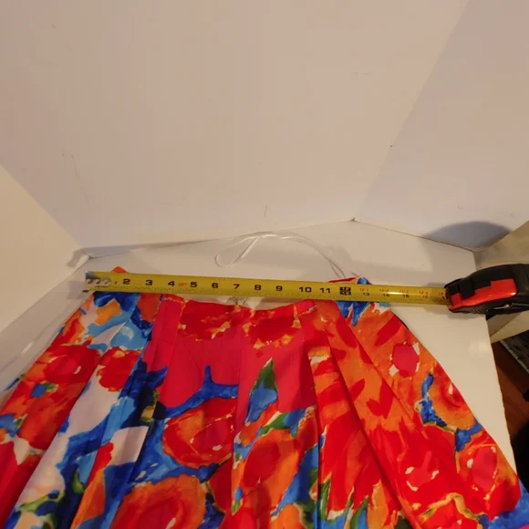 Luxxel Ladies 2 piece shorts set Size S Tie top Shorts skirt zips colorful New - Picture 9 of 12